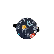 Cargar imagen en el visor de la galería, Alfiletero de pulsera imantado