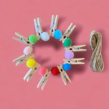 Cargar imagen en el visor de la galería, Pinzas de madera