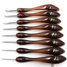 Cargar imagen en el visor de la galería, Crochet Color Carey