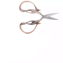 Cargar imagen en el visor de la galería, Tijera Cisne