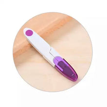 Cargar imagen en el visor de la galería, Tijera corta hilachas color