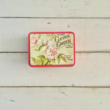 Cargar imagen en el visor de la galería, Cajita hojalata vintage