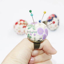 Cargar imagen en el visor de la galería, Anillo porta aguja y alfileres