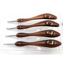 Cargar imagen en el visor de la galería, Crochet Color Carey