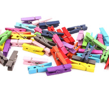 Cargar imagen en el visor de la galería, Pinzas de madera