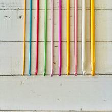 Cargar imagen en el visor de la galería, Set de Crochet Tunecinos de aluminio