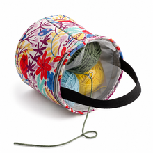 Cargar imagen en el visor de la galería, Mini knitting bag
