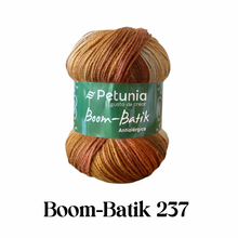 Cargar imagen en el visor de la galería, Petunia Boom-Batik
