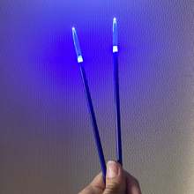Cargar imagen en el visor de la galería, Palillo con luz
